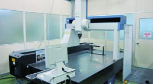 3-D Measuring Machine (Contact)